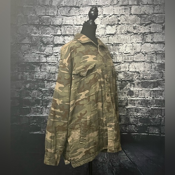 TNL Camouflage Jacket - Picture 2 of 5